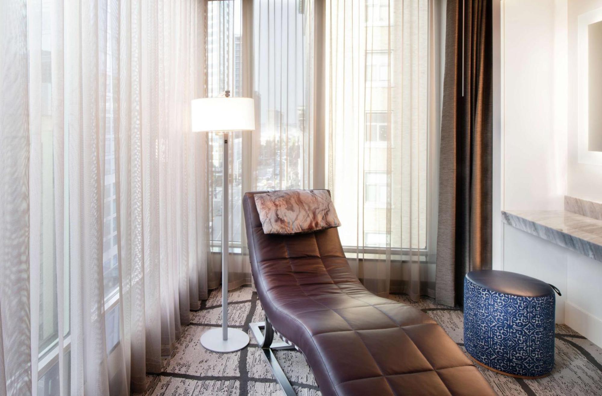 The Charter Hotel Seattle, Curio Collection By Hilton Bagian luar foto